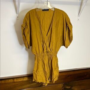 Museum Gold Romper- XS‎